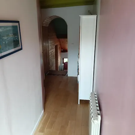 D Hotes Entree+sanitaires Independantes *