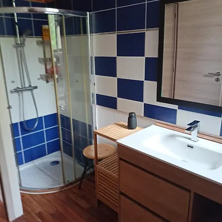 D Hotes Entree+sanitaires Independantes Oda ve Kahvaltı